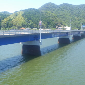 鋼塗装工事:港大橋橋梁補修工事