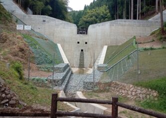 (砂)百合地南川 砂防えん堤工事